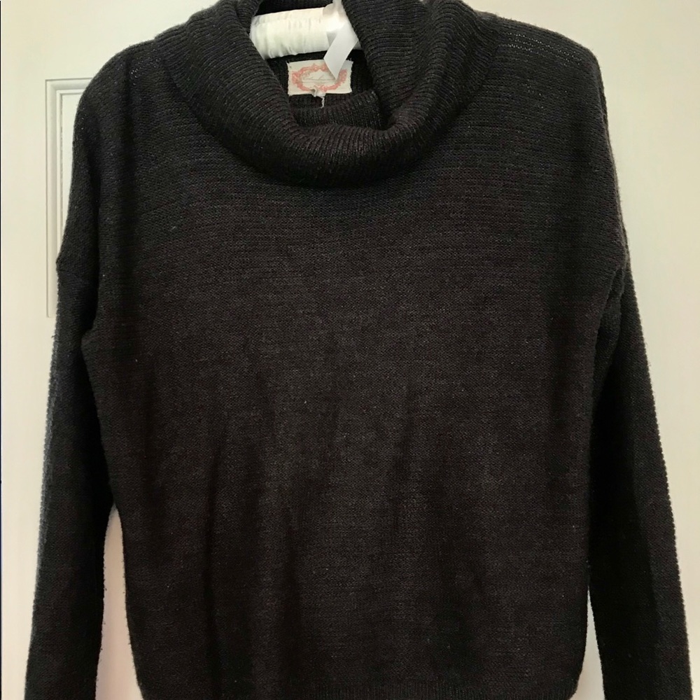 Charcoal Gray Cropped Sweater